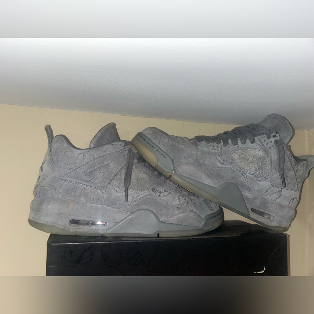 Kaws x Jordan 4s